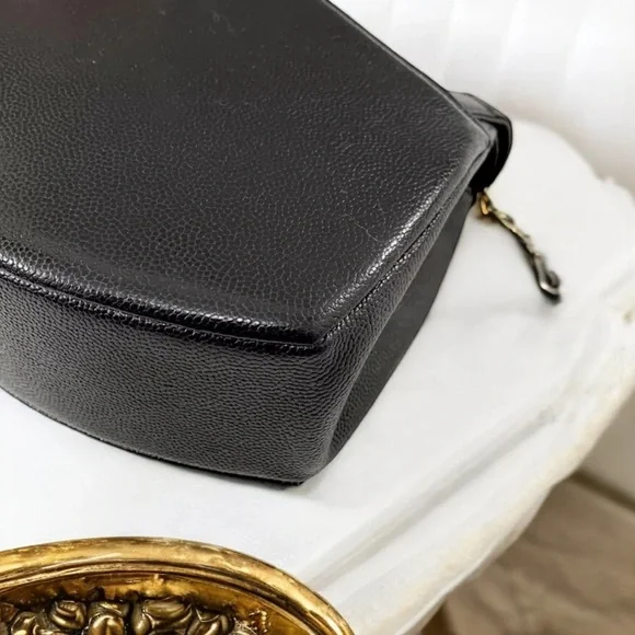 Vintage Givenchy Sacs Black Leather Shoulder bag - Picture 6 of 14